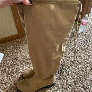 NWOT knee high boots
